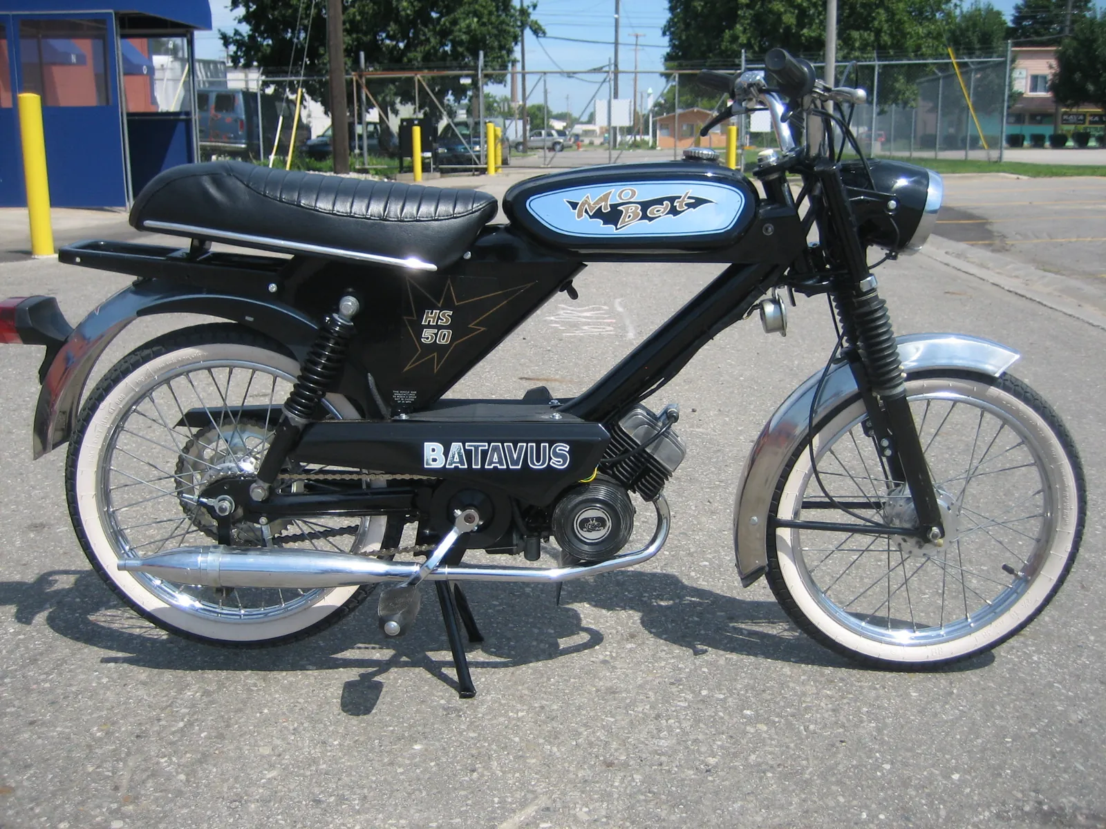 Batavus MoBat — black HS-50 twin with MoBat tank logo