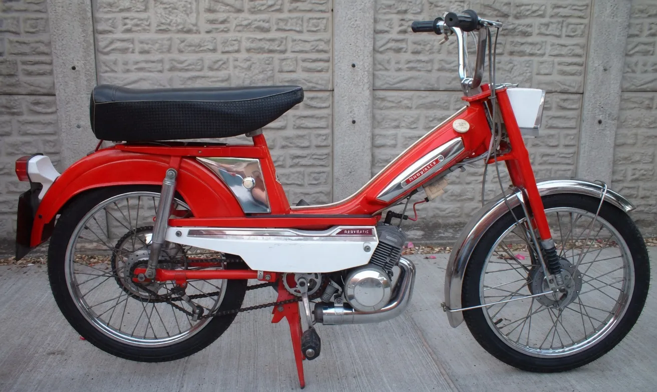 Motobécane AV7 build paths